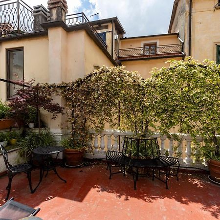 La Foresteria Di Palazzo Picedi Benettini Сарцана Экстерьер фото