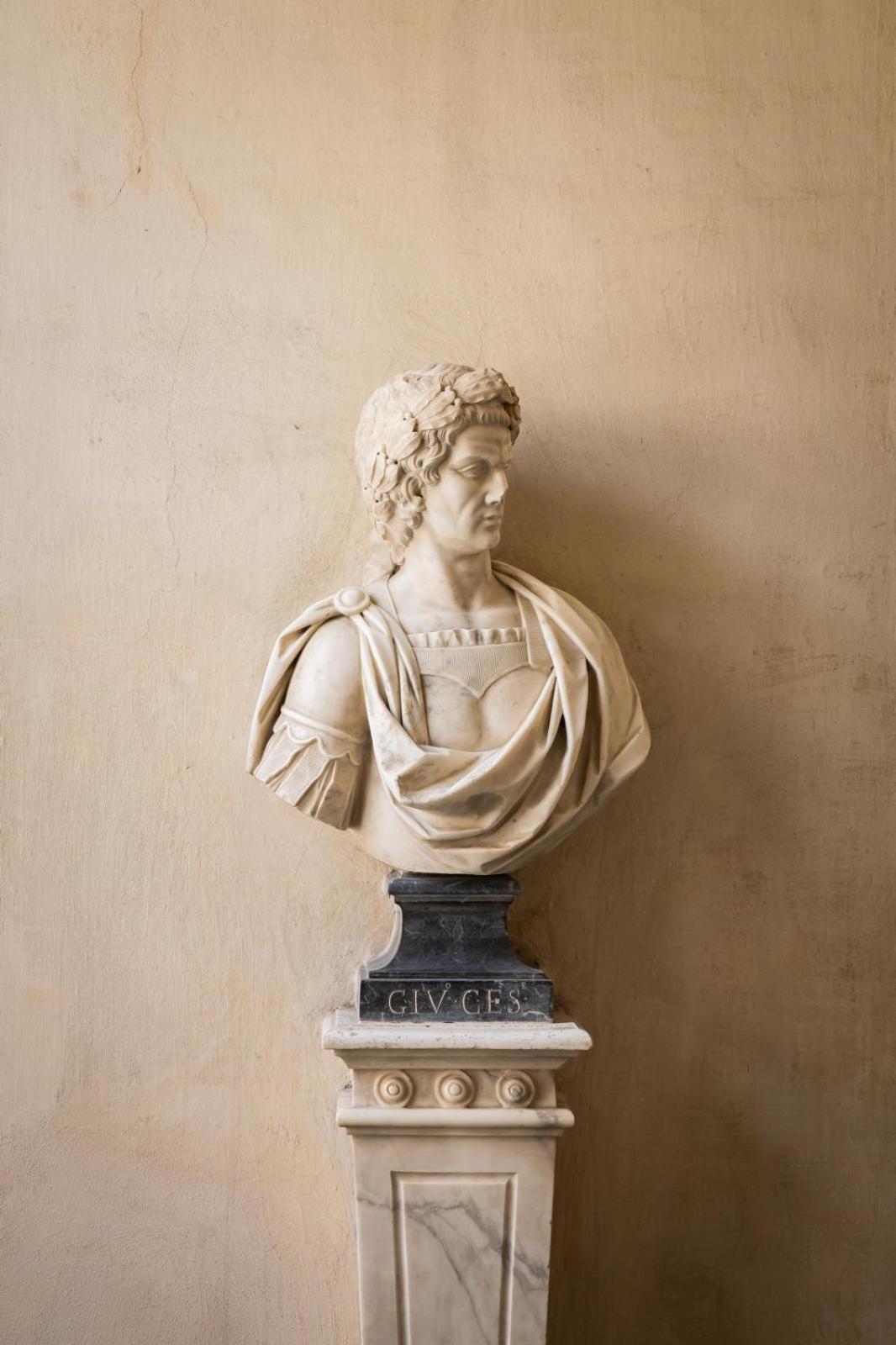 La Foresteria Di Palazzo Picedi Benettini Сарцана Экстерьер фото