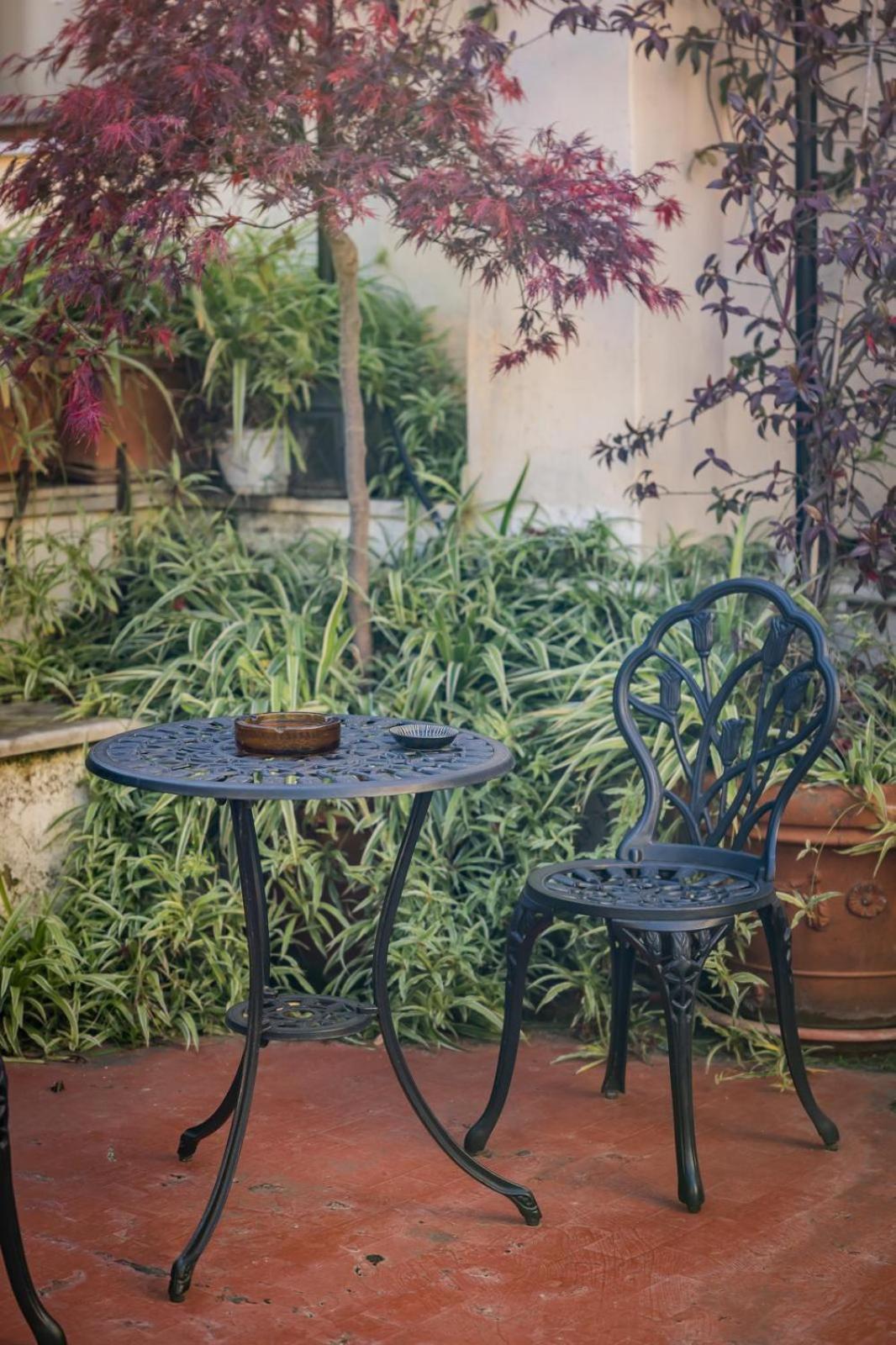 La Foresteria Di Palazzo Picedi Benettini Сарцана Экстерьер фото