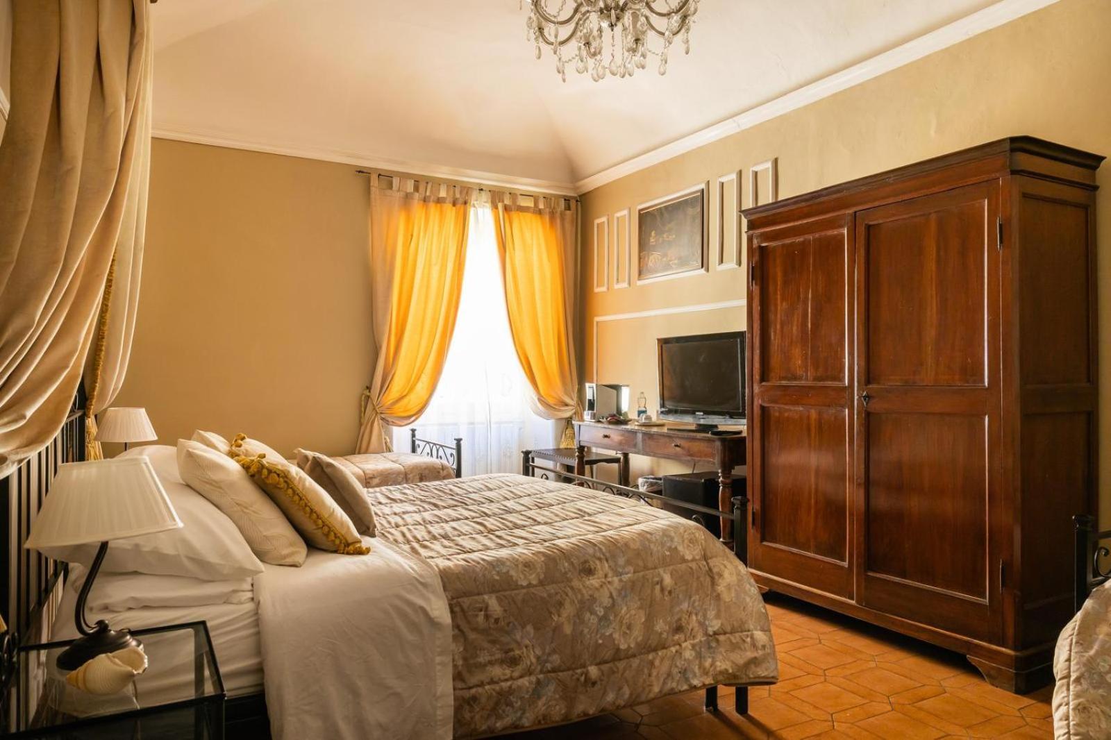 La Foresteria Di Palazzo Picedi Benettini Сарцана Экстерьер фото